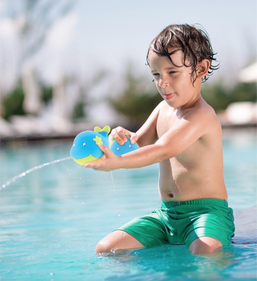squirting whale bath toy
