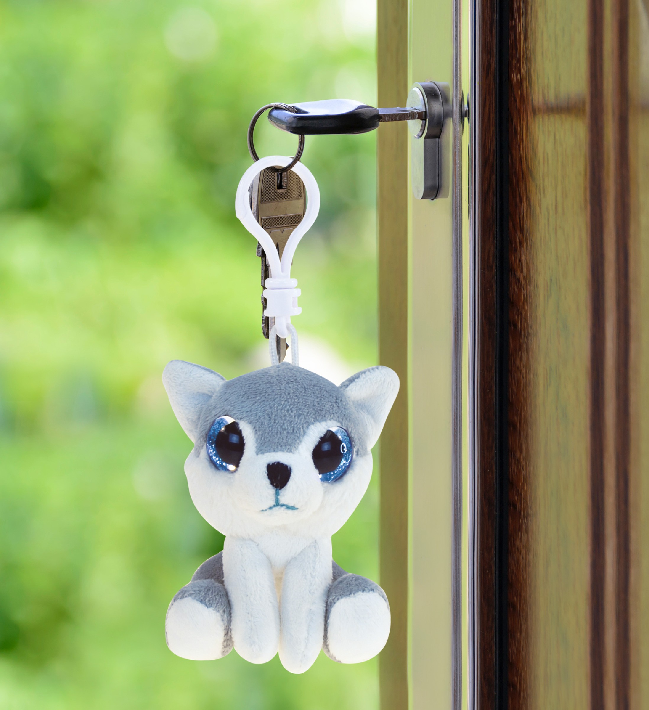Wolf Big Eye Keychain